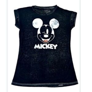 DISNEY cute Mickey Mouse short sleeve tee shirt in excellent condition.